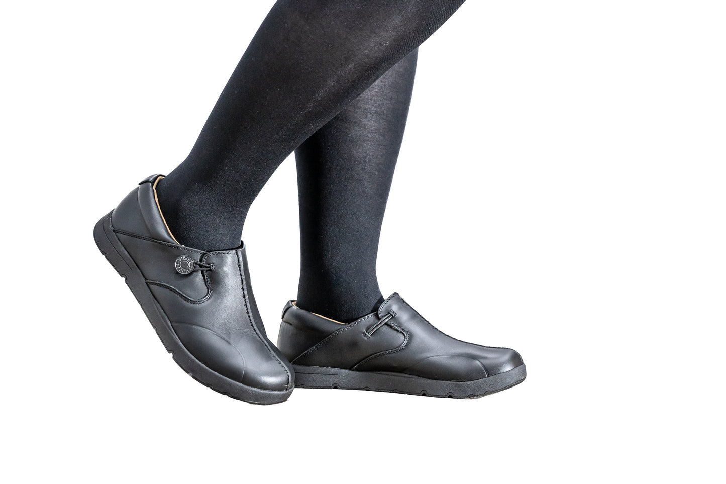 Strides - Saigon Button Leather Shoe